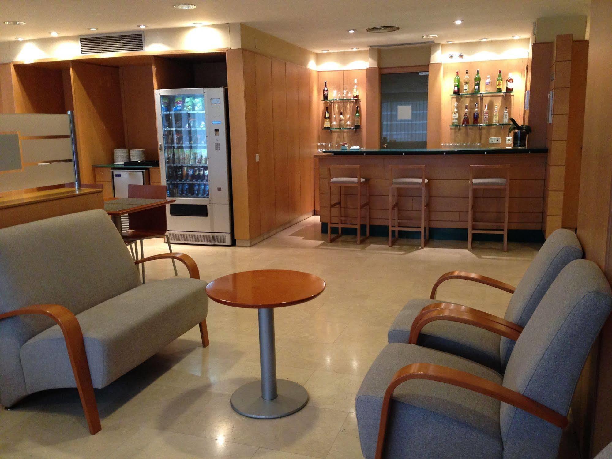 Hotel Monte Rozas ลัสโรซัส เด มาดริด ภายนอก รูปภาพ
